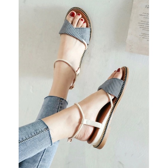 Invisible Wings Shoes - Houndstooth Ankle Strap Sandals